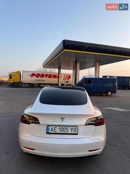 Седан Tesla Model 3 2022 в Днепре фото 14 Седан Tesla Model 3 2022 в Днепре