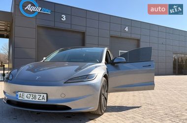 Седан Tesla Model 3 2024 в Ковеле