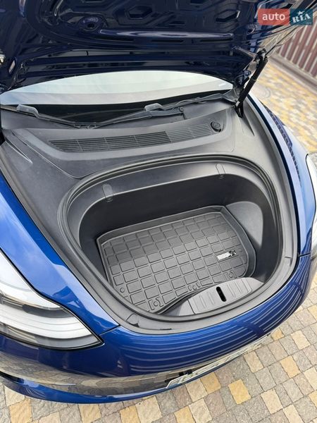 Седан Tesla Model 3 2019 в Львове фото 15 Седан Tesla Model 3 2019 в Львове