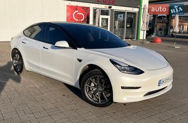 Седан Tesla Model 3 2019 в Житомире