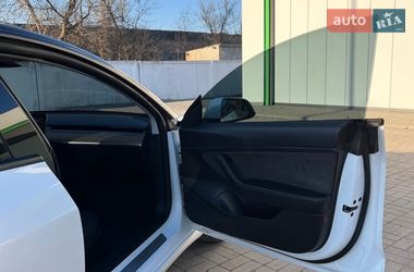 Седан Tesla Model 3 2019 в Житомире