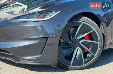 Седан Tesla Model 3 2024 в Киеве
