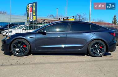 Седан Tesla Model 3 2024 в Киеве