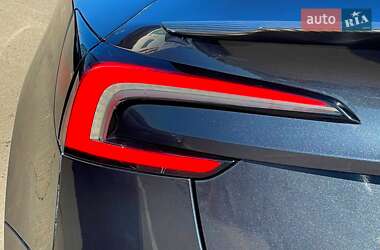 Седан Tesla Model 3 2024 в Киеве
