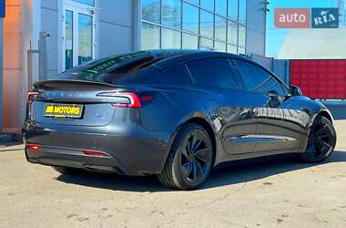 Седан Tesla Model 3 2024 в Киеве
