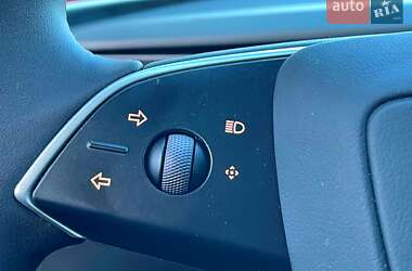 Седан Tesla Model 3 2024 в Киеве