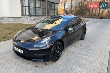 Седан Tesla Model 3 2023 в Киеве