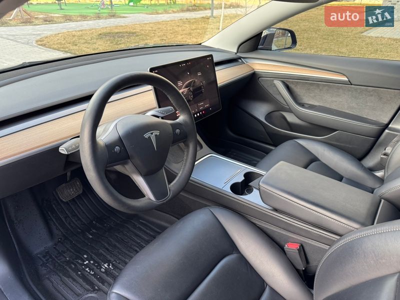 Седан Tesla Model 3 2023 в Киеве фото 16 Седан Tesla Model 3 2023 в Киеве