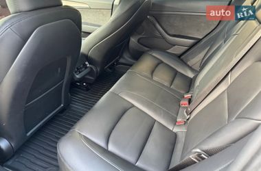 Седан Tesla Model 3 2023 в Киеве