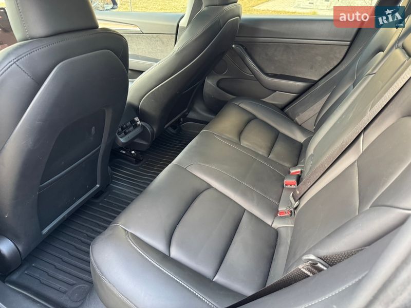 Седан Tesla Model 3 2023 в Киеве фото 18 Седан Tesla Model 3 2023 в Киеве