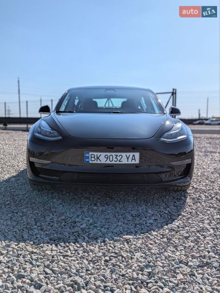 Седан Tesla Model 3 2020 в Березному фото 2 Седан Tesla Model 3 2020 в Березному
