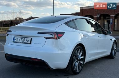 Седан Tesla Model 3 2024 в Киеве