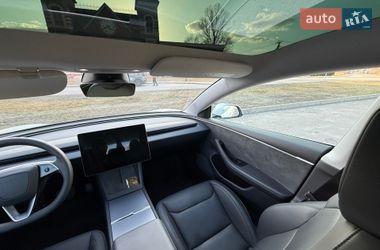 Седан Tesla Model 3 2024 в Киеве