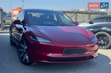 Седан Tesla Model 3 2024 в Ивано-Франковске
