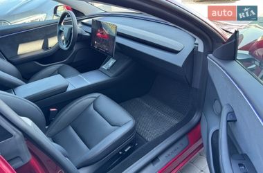 Седан Tesla Model 3 2024 в Ивано-Франковске