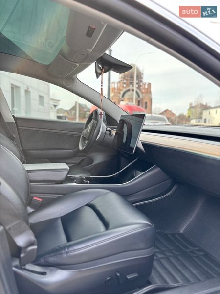 Седан Tesla Model 3 2020 в Жовкве фото 27 Седан Tesla Model 3 2020 в Жовкве
