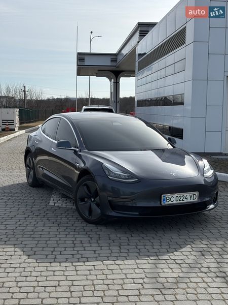 Седан Tesla Model 3 2020 в Жовкве фото 41 Седан Tesla Model 3 2020 в Жовкве