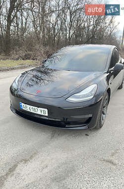 Седан Tesla Model 3 2019 в Дніпрі
