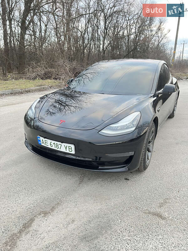 Седан Tesla Model 3 2019 в Дніпрі