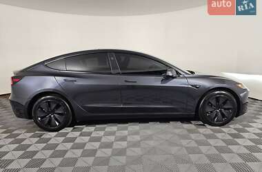 Седан Tesla Model 3 2025 в Львове