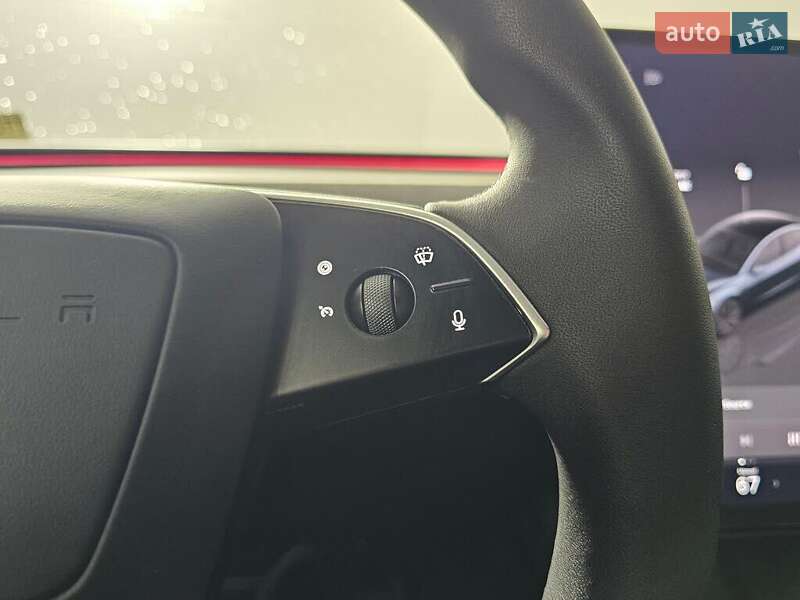Седан Tesla Model 3 2025 в Львове
