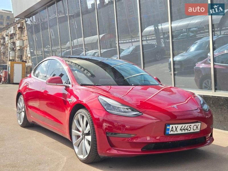 Tesla Model 3 2019