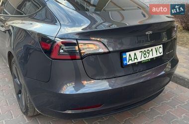 Седан Tesla Model 3 2022 в Киеве