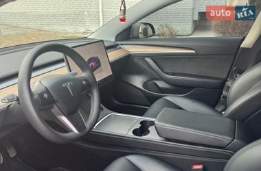 Седан Tesla Model 3 2022 в Киеве