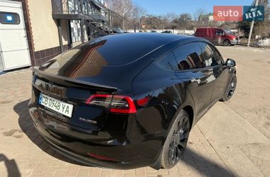 Седан Tesla Model 3 2023 в Киеве