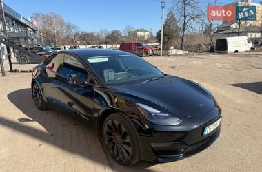 Седан Tesla Model 3 2023 в Киеве