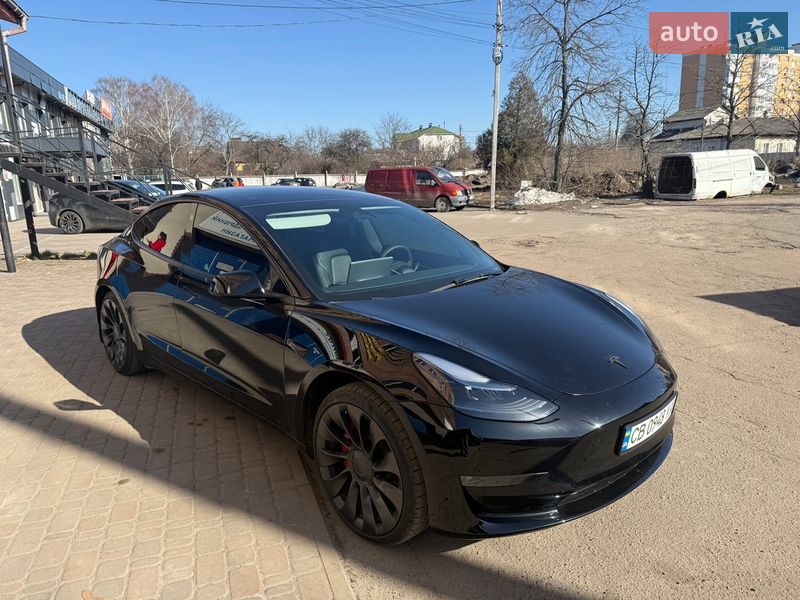 Седан Tesla Model 3 2023 в Киеве