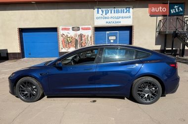 Седан Tesla Model 3 2024 в Киеве