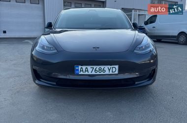 Седан Tesla Model 3 2022 в Киеве