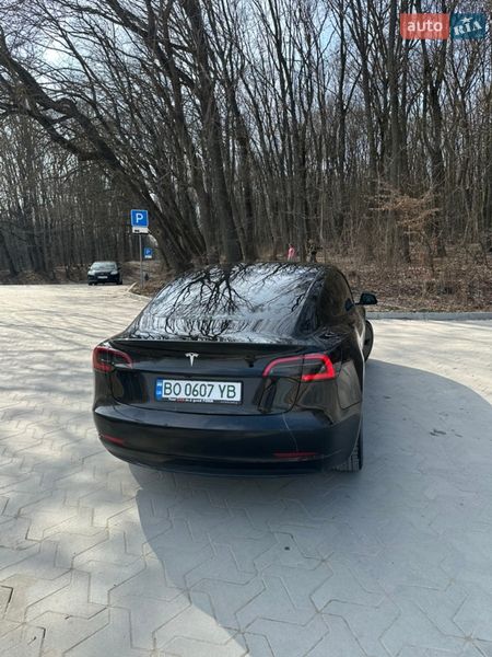 Седан Tesla Model 3 2022 в Тернополі