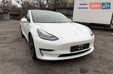 Седан Tesla Model 3 2018 в Киеве