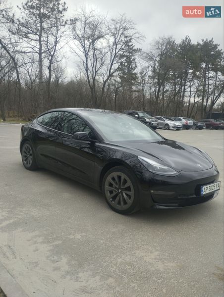 Седан Tesla Model 3 2022 в Запорожье