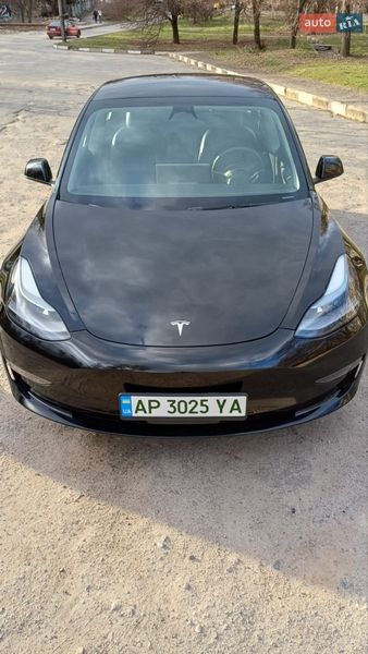 Седан Tesla Model 3 2022 в Запорожье