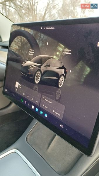Седан Tesla Model 3 2022 в Запорожье