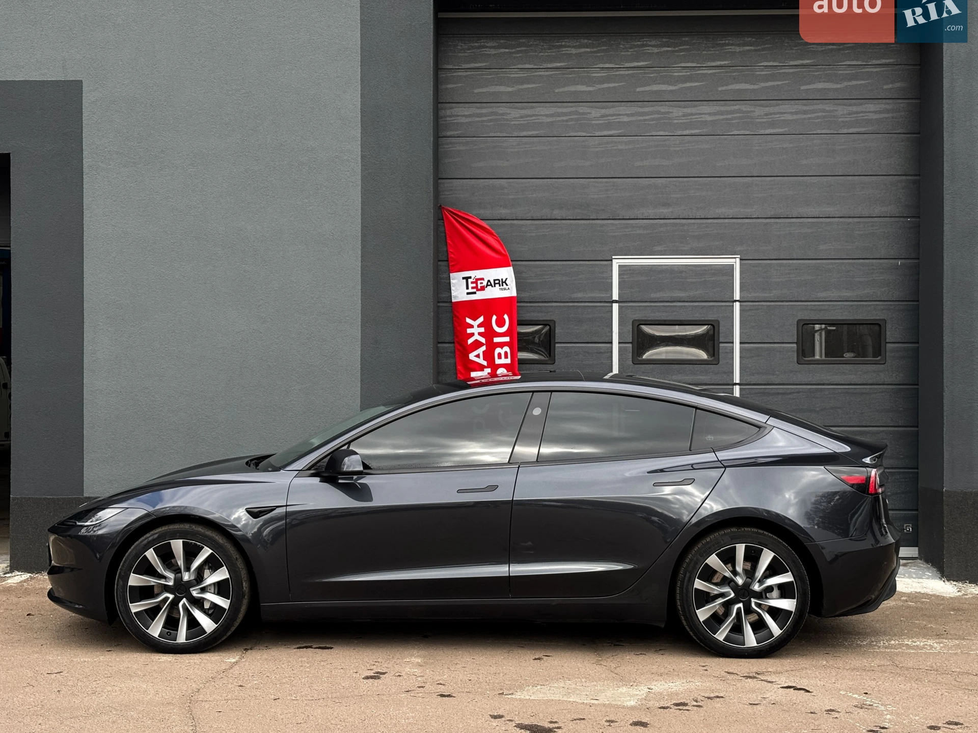 2024 Tesla Model 3 - мініатюра 8