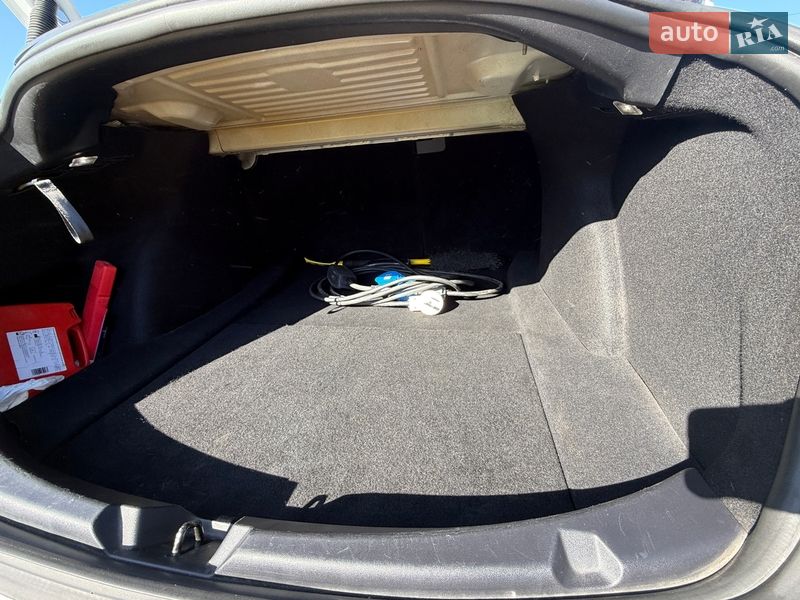 Седан Tesla Model 3 2022 в Львові