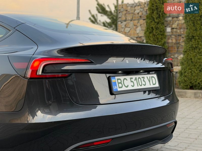 Седан Tesla Model 3 2024 в Стрию фото 19 Седан Tesla Model 3 2024 в Стрию