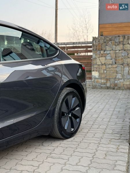 Седан Tesla Model 3 2024 в Стрию фото 8 Седан Tesla Model 3 2024 в Стрию