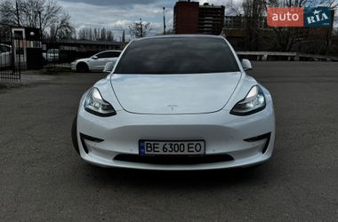 Седан Tesla Model 3 2019 в Николаеве