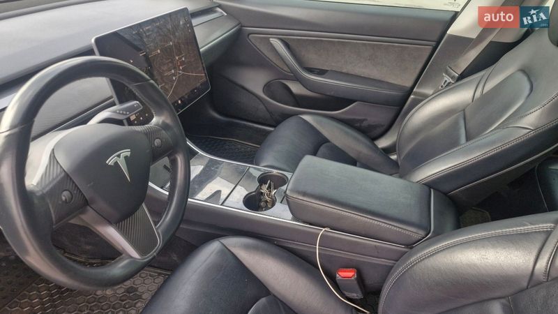 Седан Tesla Model 3 2019 в Запорожье