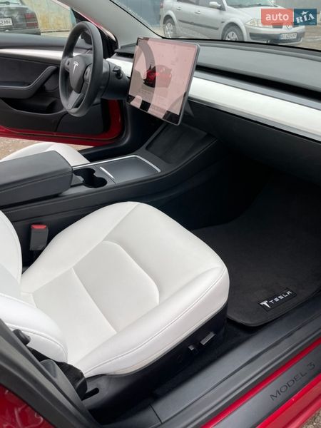 Седан Tesla Model 3 2022 в Білій Церкві