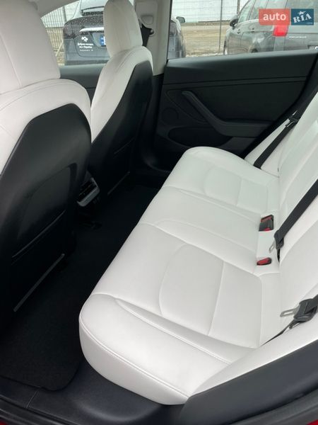 Седан Tesla Model 3 2022 в Білій Церкві