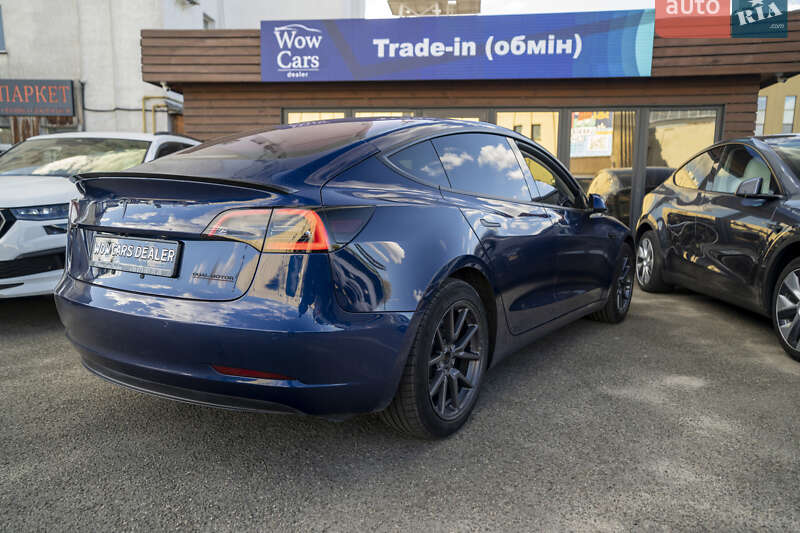 Седан Tesla Model 3 2018 в Киеве