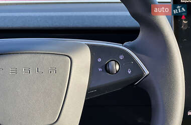 Седан Tesla Model 3 2024 в Львове