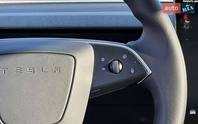 Седан Tesla Model 3 2024 в Львові