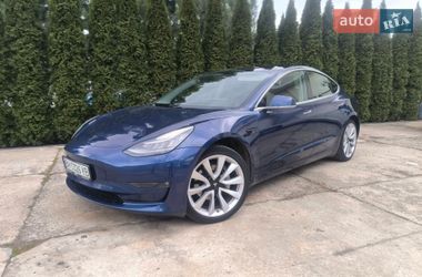 Седан Tesla Model 3 2017 в Одессе